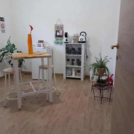 Bed & Breakfast Divina Cuspide Guspini